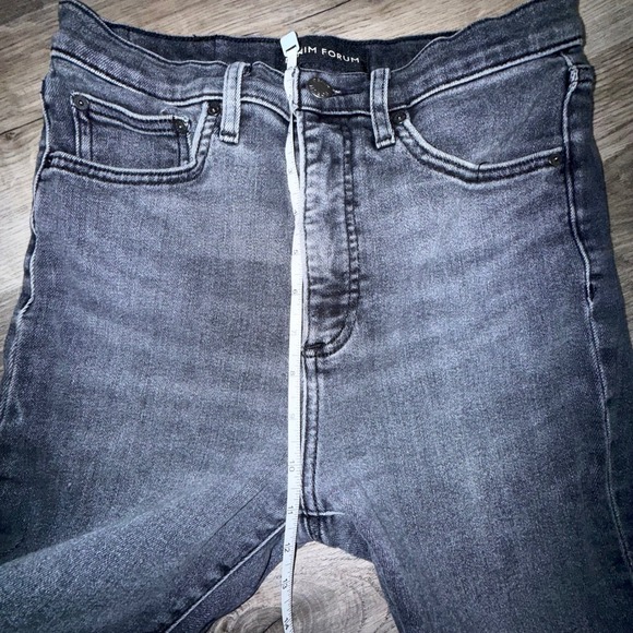 Denim Forum The Lola High Rise Skinny Jeans 27 Black Faded Raw Hem - Picture 6 of 7